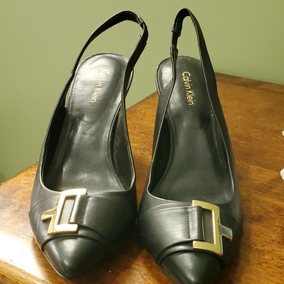 Shoes - Picture 1 of 3